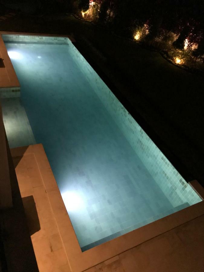 Villa Putih Lovina Εξωτερικό φωτογραφία